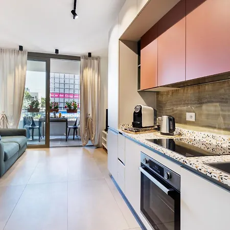 The Loft - Riviera Collection アパート *